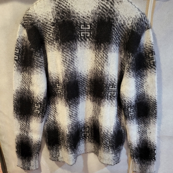 GIVENCHY 4G Checked Mohair Sweater - Picture 6 of 8